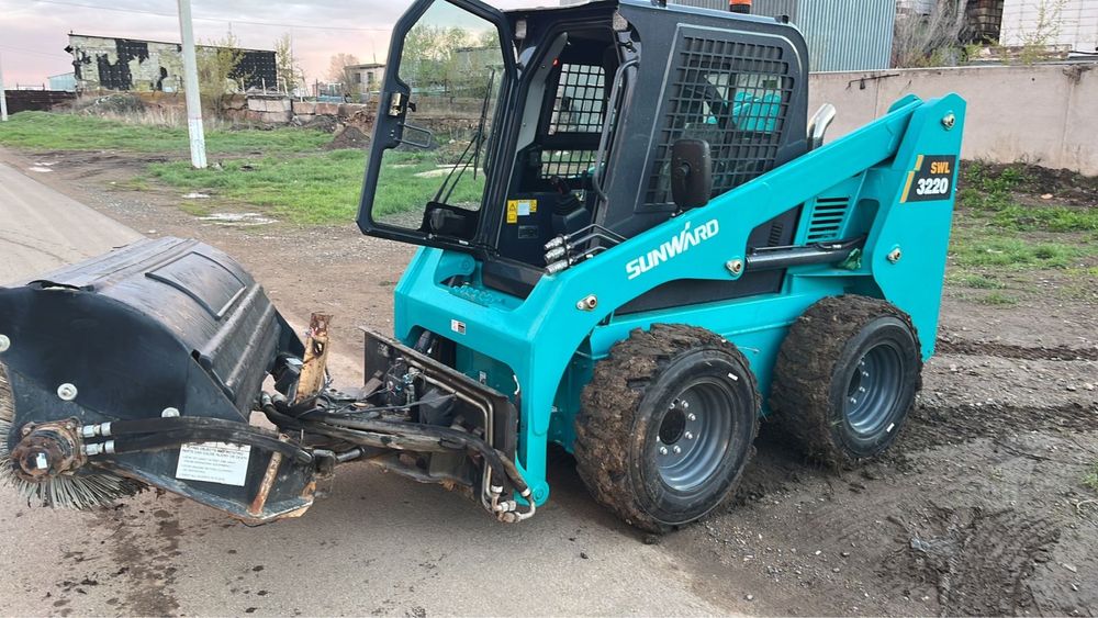 Аренда бобкат минипогрузчик, услуги мини погрузчика МКСМ бобкэт bobcat