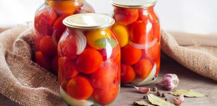 Закатка на зиму, соленья, компоты, соки