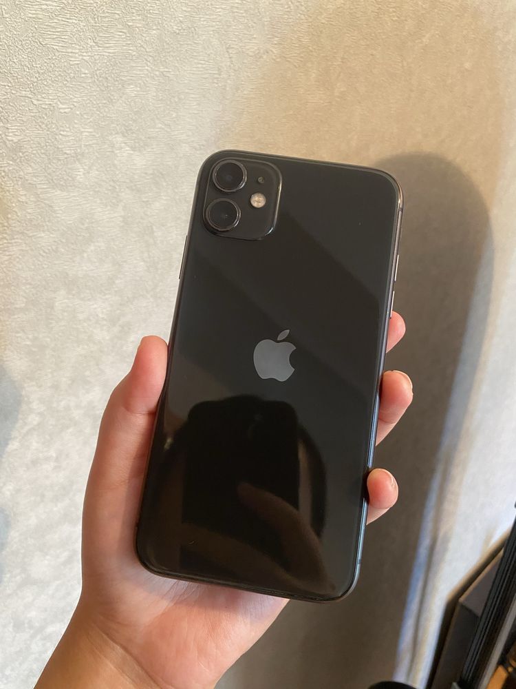 iPhone 11 128гб отличный