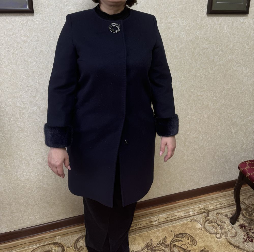 Продам пальто демисезонное