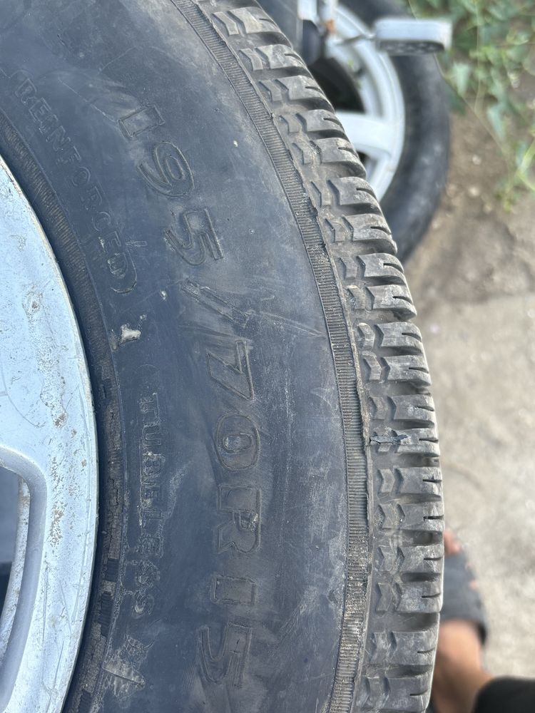 Покрышкв размер 15