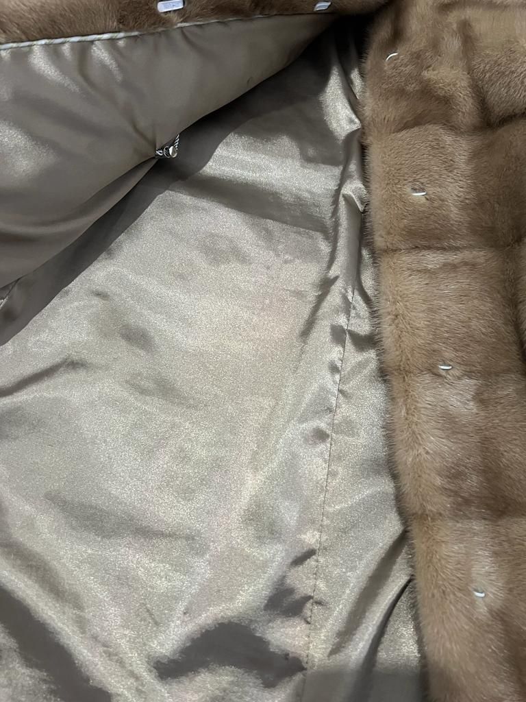 Продам норковую шубу