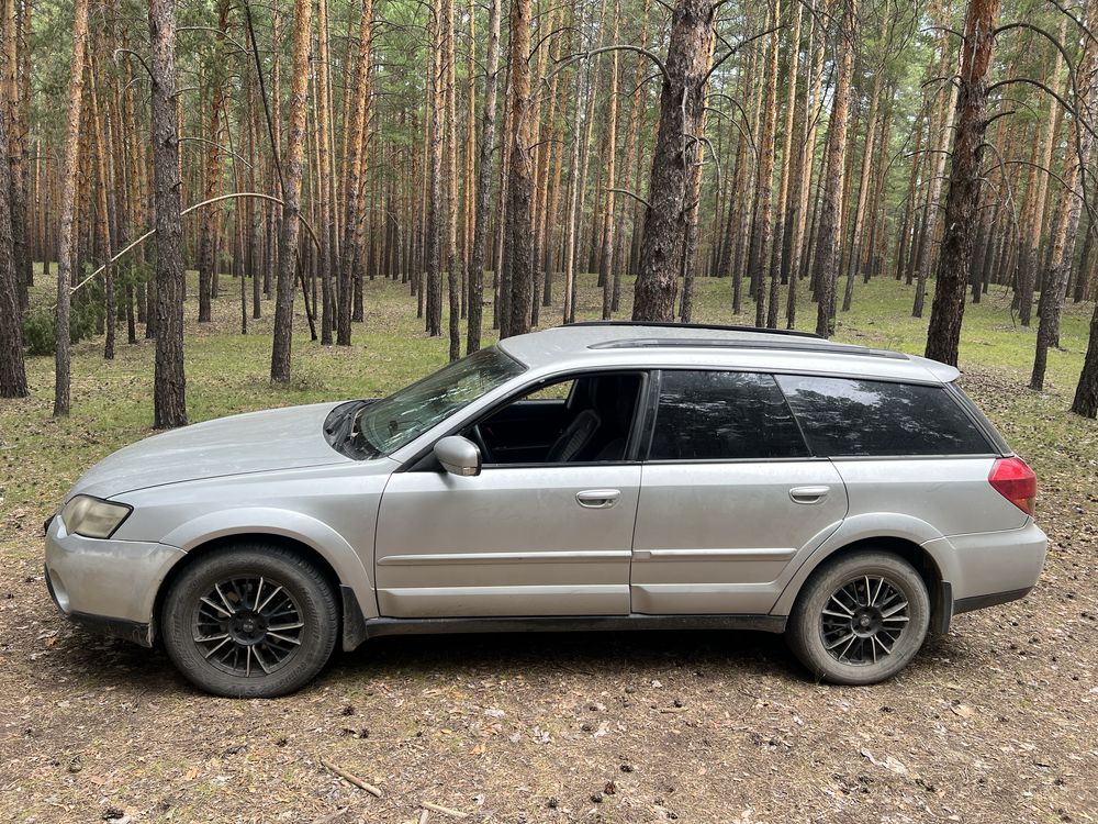 Subaru autback.