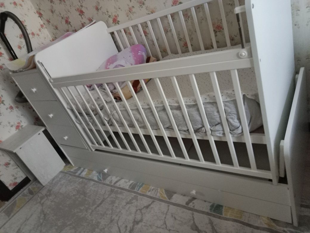 Продаю срочно кровать