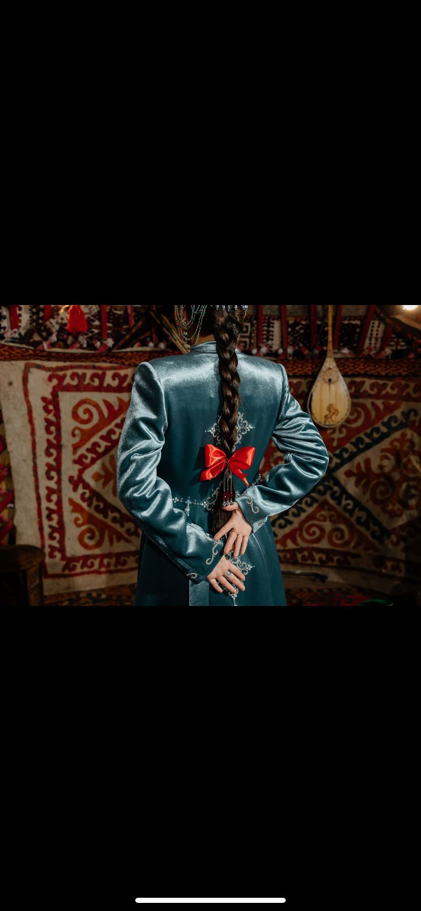 Продается бешпент от ayanur_atelier.Идеальное состояние.Цена договорна
