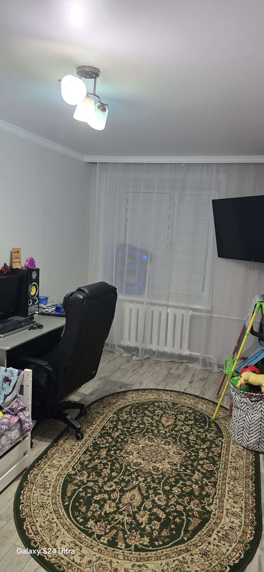 СРОЧНО Продам  трёхкомнатную квартиру