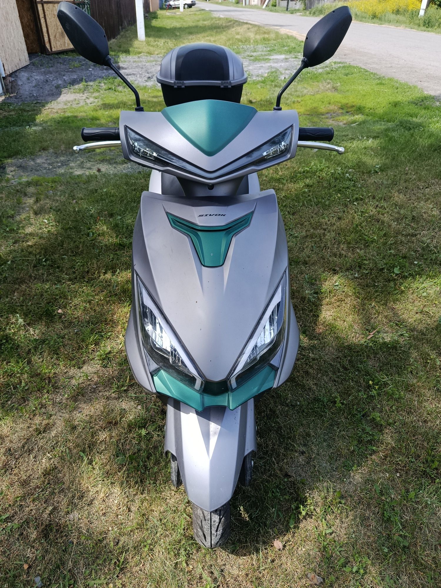 Продам скутер 50см3
