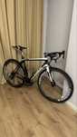 Trek madone ( full carbon )