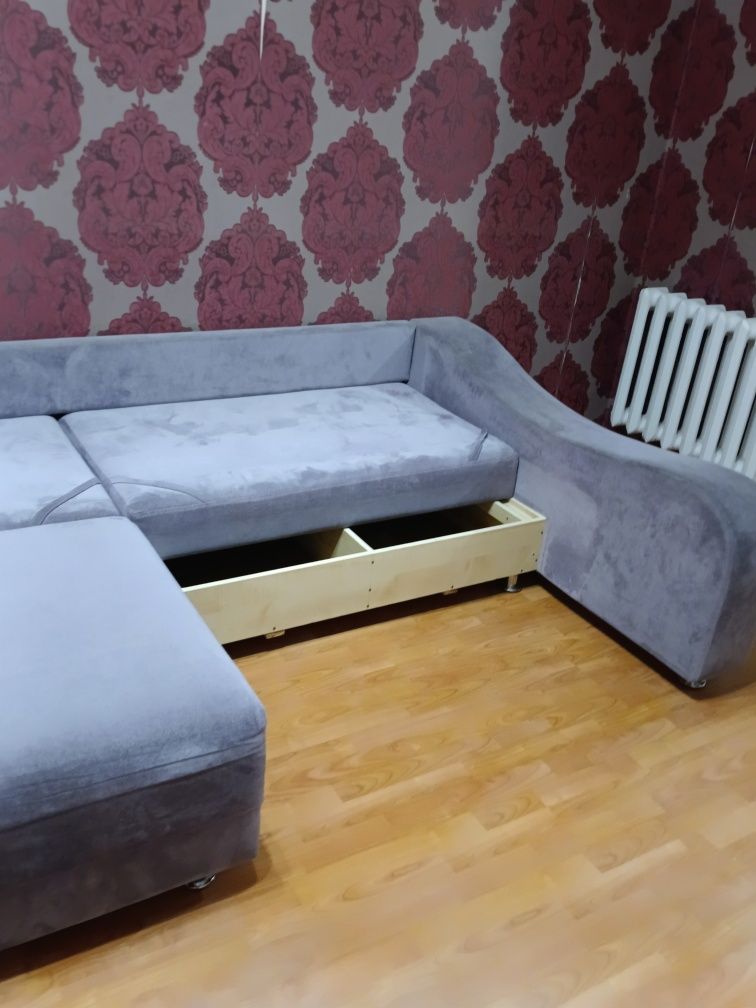Диван тахта для гостиной