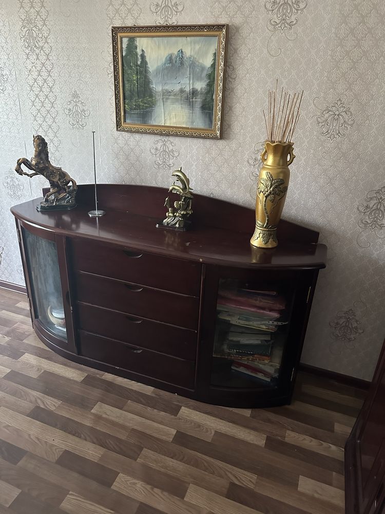 Шкаф для зала