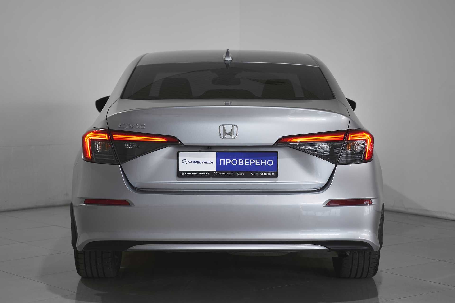 Honda Civic 2022 года выпуска