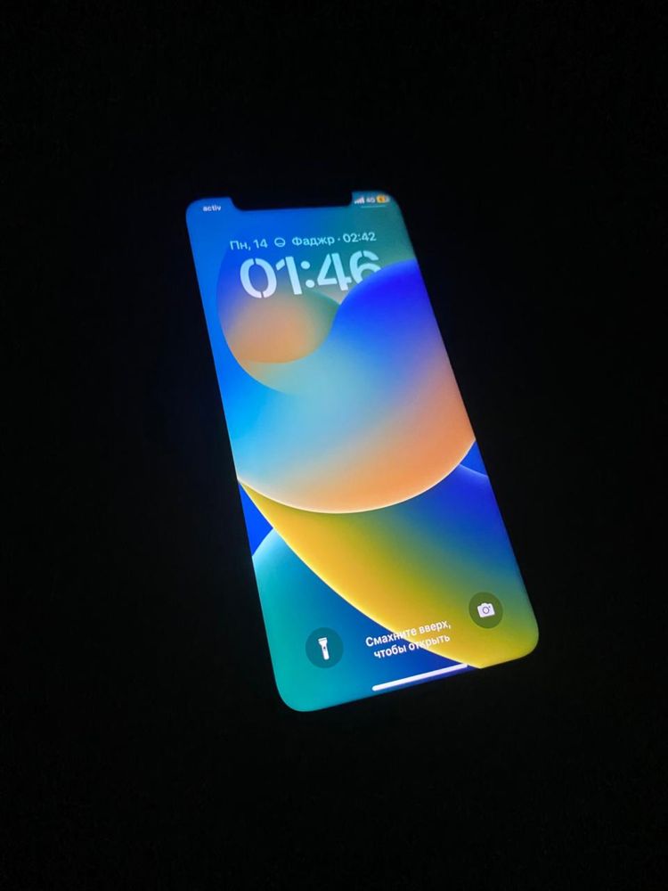 IPhone XS в отличном состояний—работает идеально