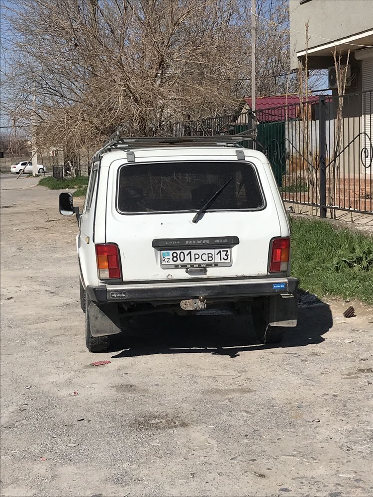 Нива 21213 Тайга карбюратор,на ходу