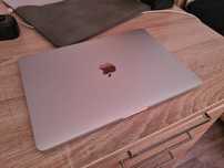 MacBook pro 13 2018г в хорошем состоянии