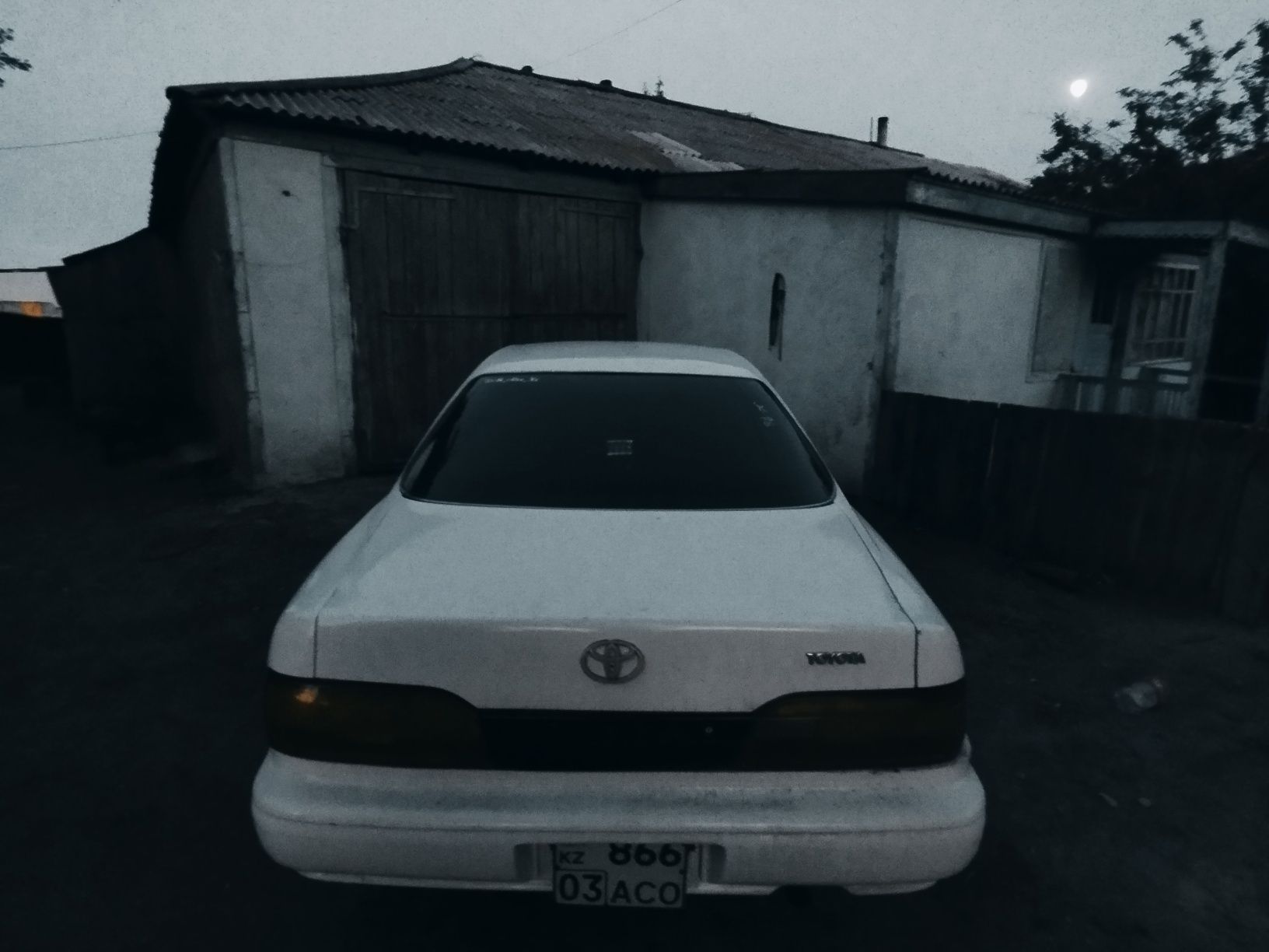 Продам или обмен  toyota vista sv30