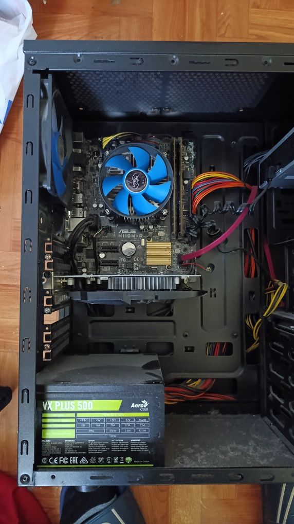 Продаю компьютер intel i5 7400 , gt 1030 asus , 16 gb ram , 500w