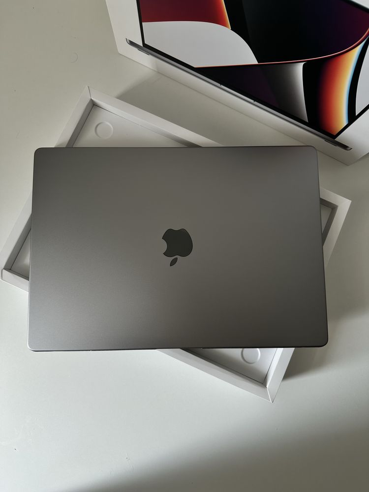 MacBook Pro с чипом M1 Max
