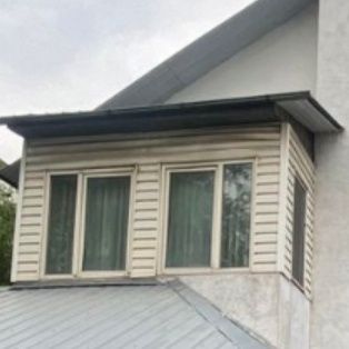 Продам два пластиковых окна