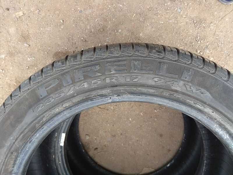 Шины 235/45 R17 - "Pirelli" (Румыния), летние.