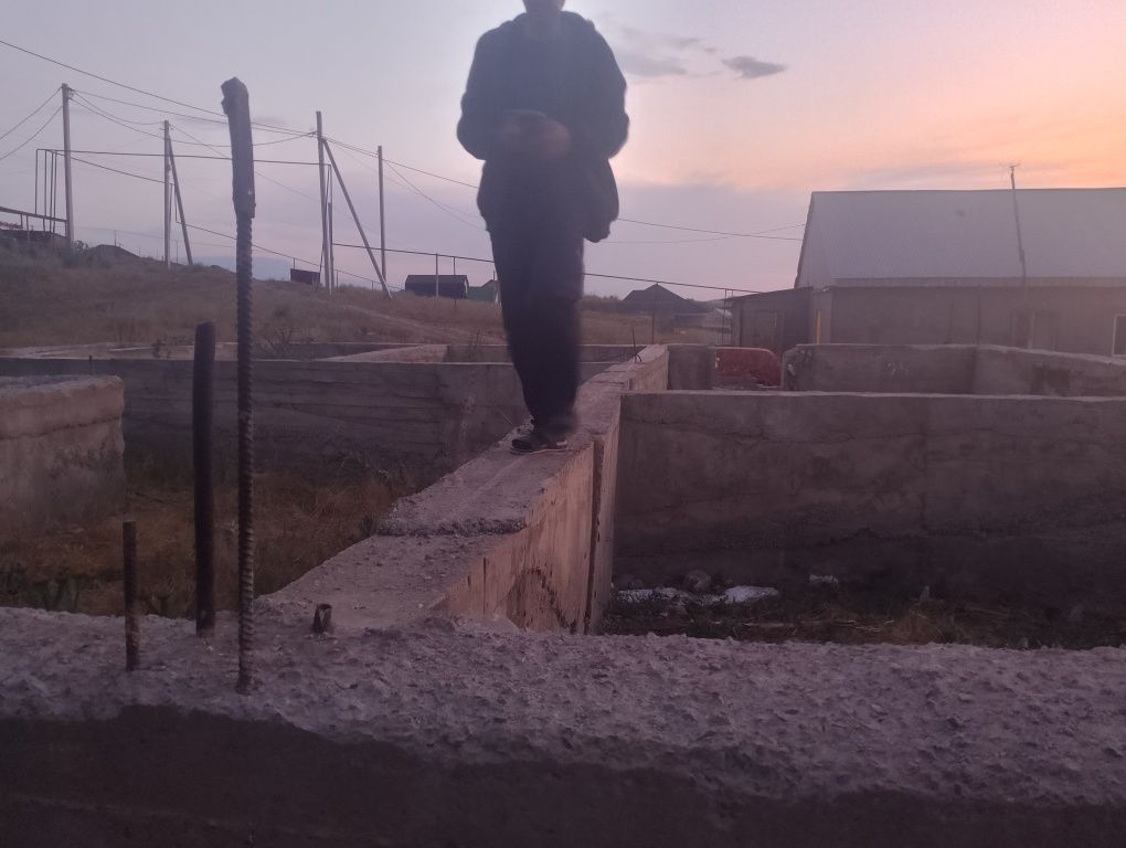 Қайназарда 10 Соток Жер Сатылады