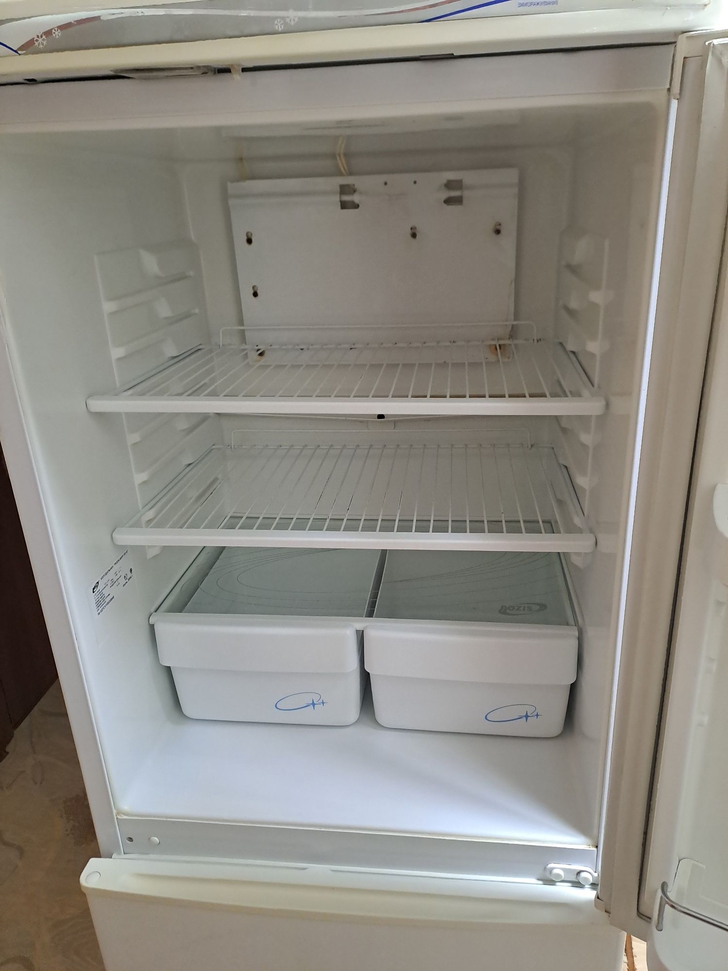 Продам холодильник