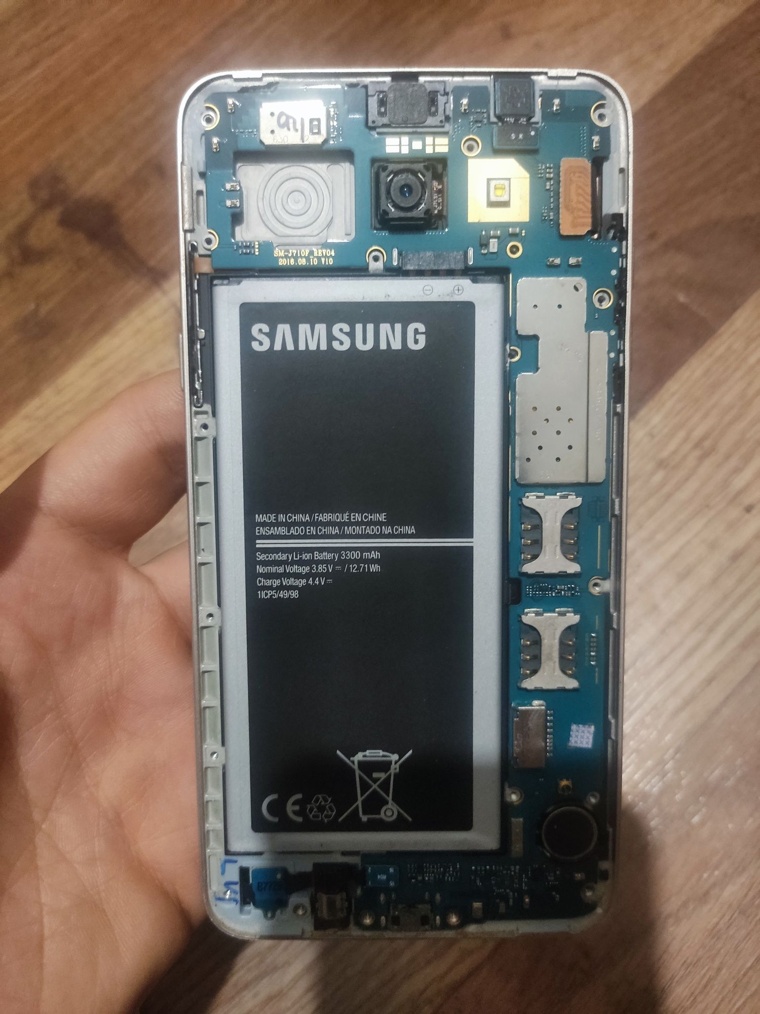 Самсунг j710 На запчасти