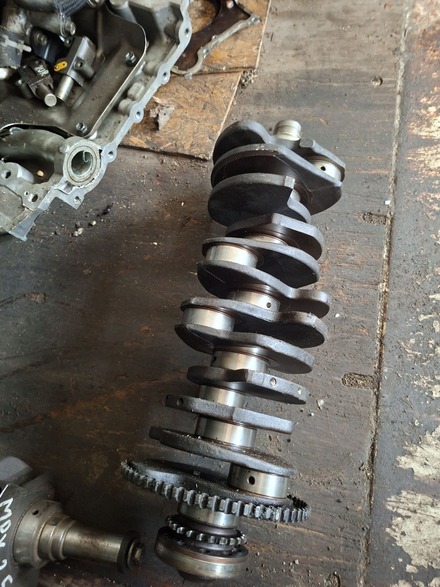 Коленках  VR6,  объём 2.8.  Worksvagen