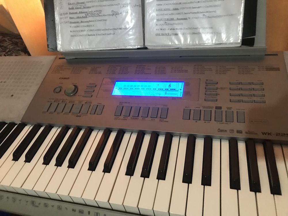Синтезатор Касио Casio