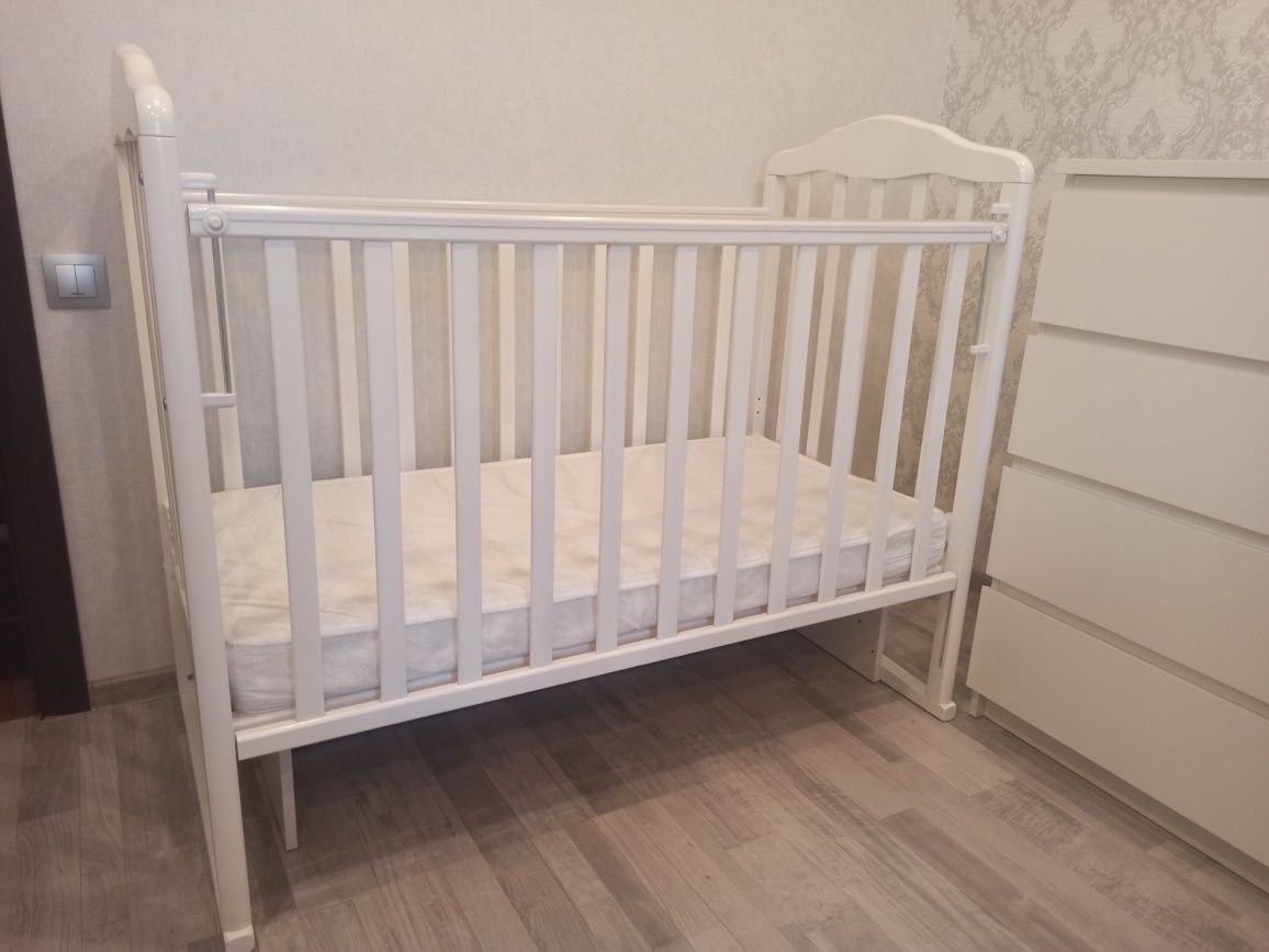 Срочно продам кровать от 0 до 3 лет