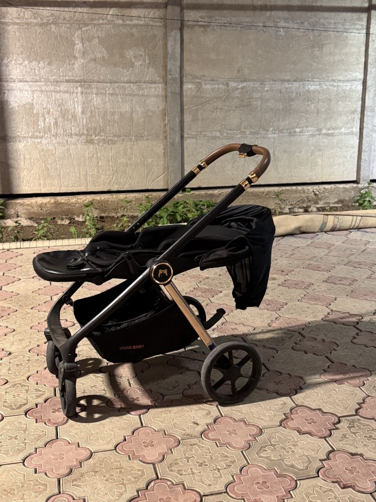 Коляска в хорошем состояний срочно