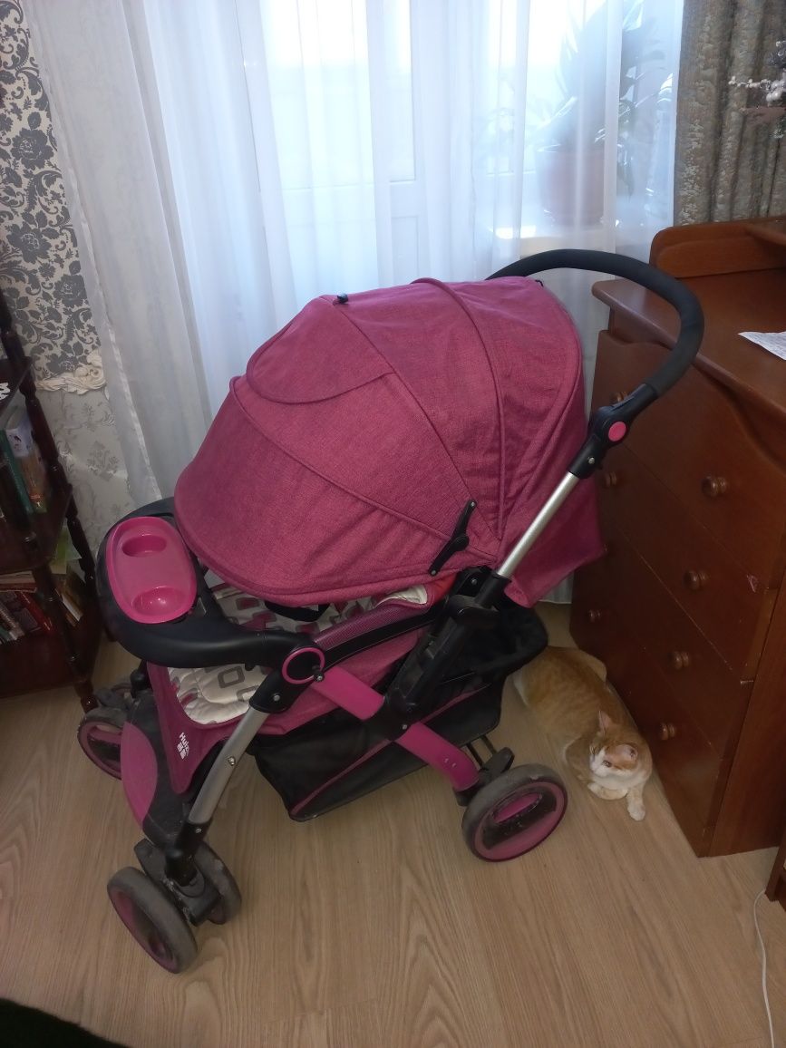 Продам коляску от 0 до 5 лет