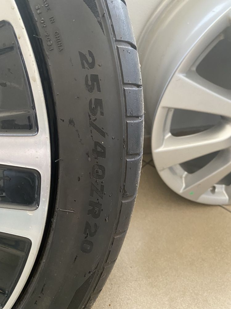 Диски оригинал на мерседес S 223, с резиной 255/40R20