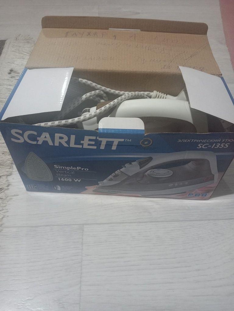 Продам Утюг SCARLETT