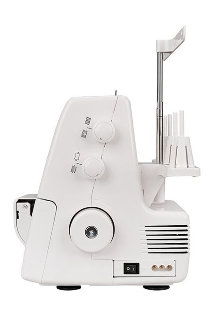 Швейная машинка Janome и оверлок Janome Artstyle 4047