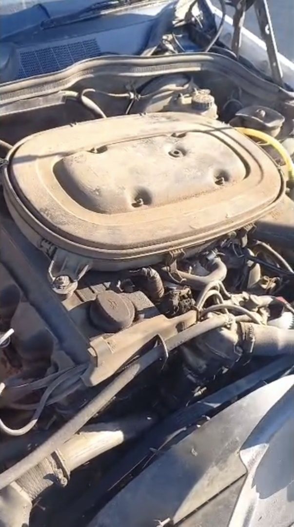 Продам Mercedes 190 по запчастям.