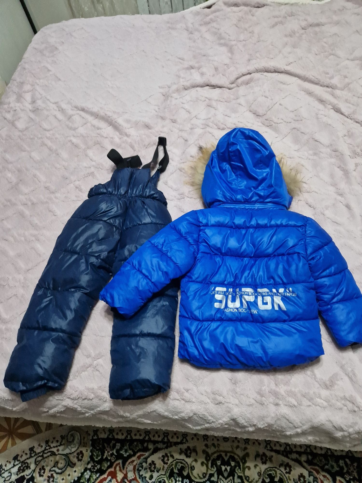 Продам детский комбинезон