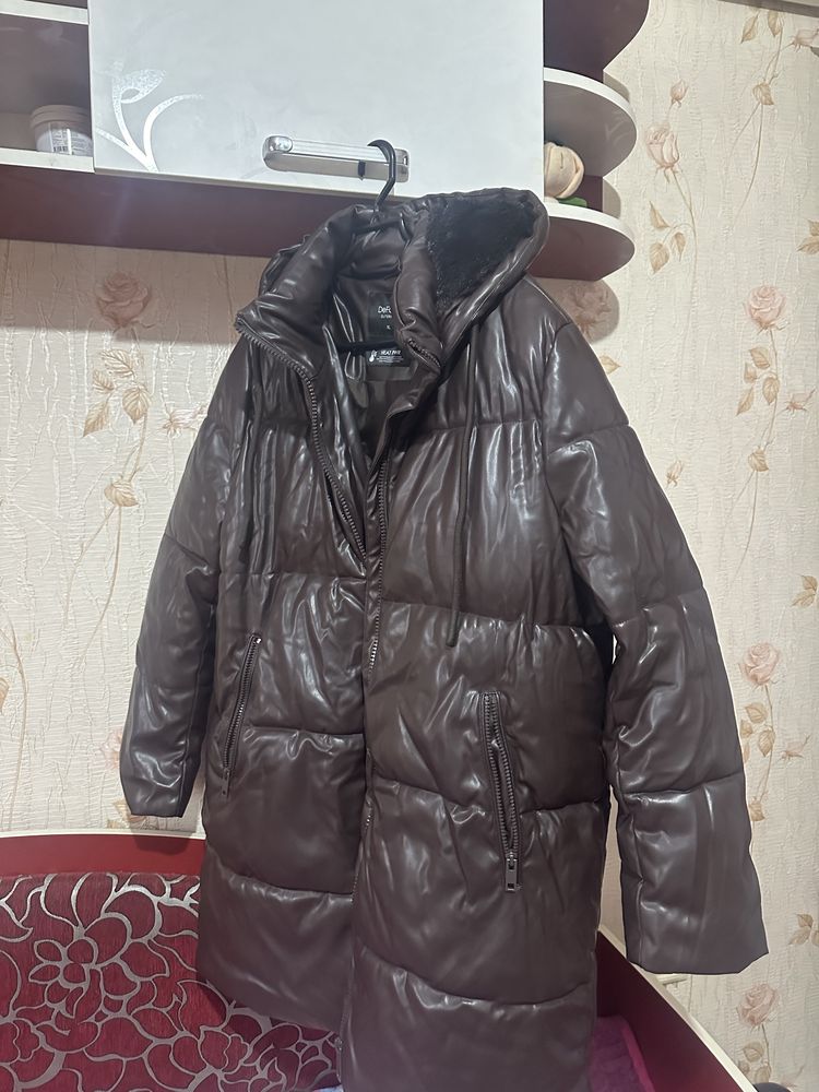 Зимняя женская куртка