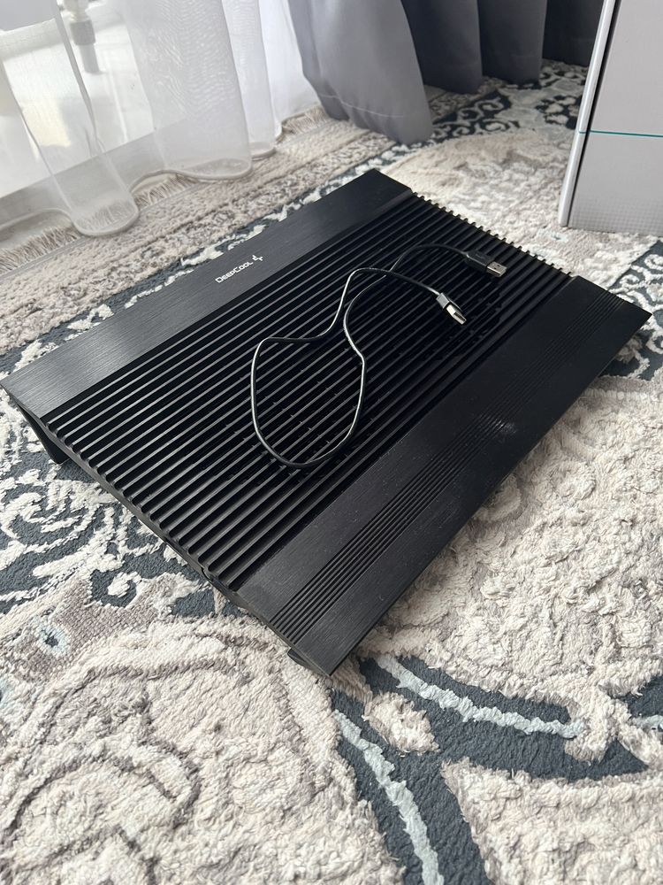 Подставка для ноутбука Deepcool N8 черный