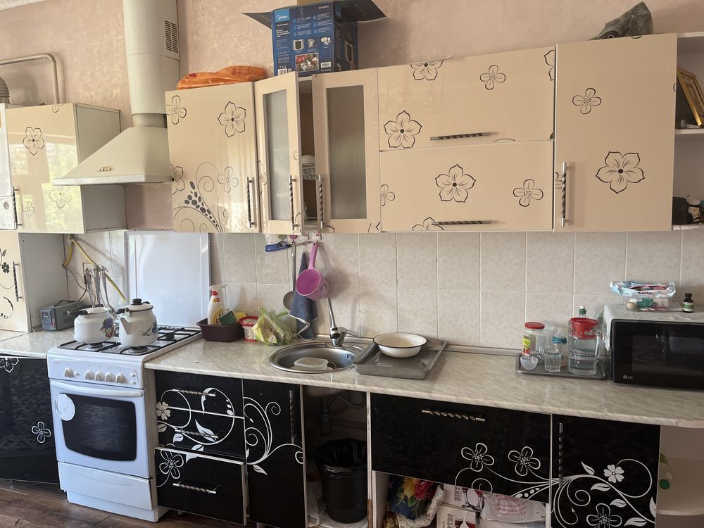 Продам кухонний гарнитур