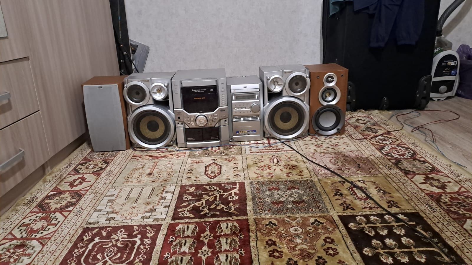 Продам музыкальный центр