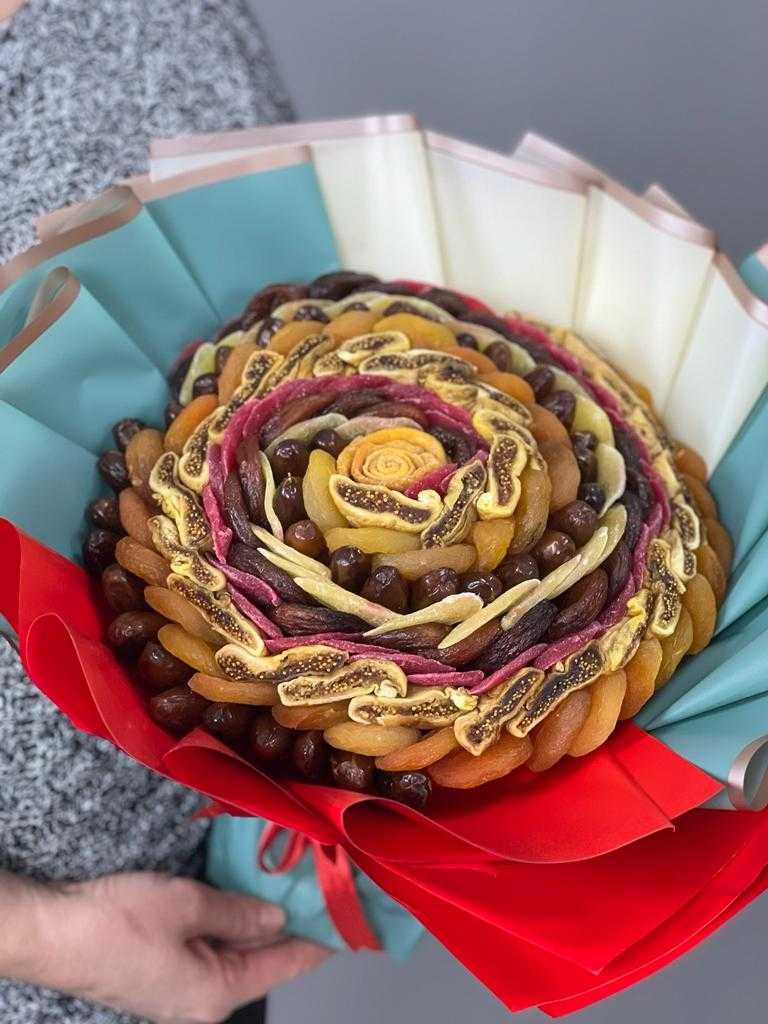 Букеты из сухофруктов, шоколадок