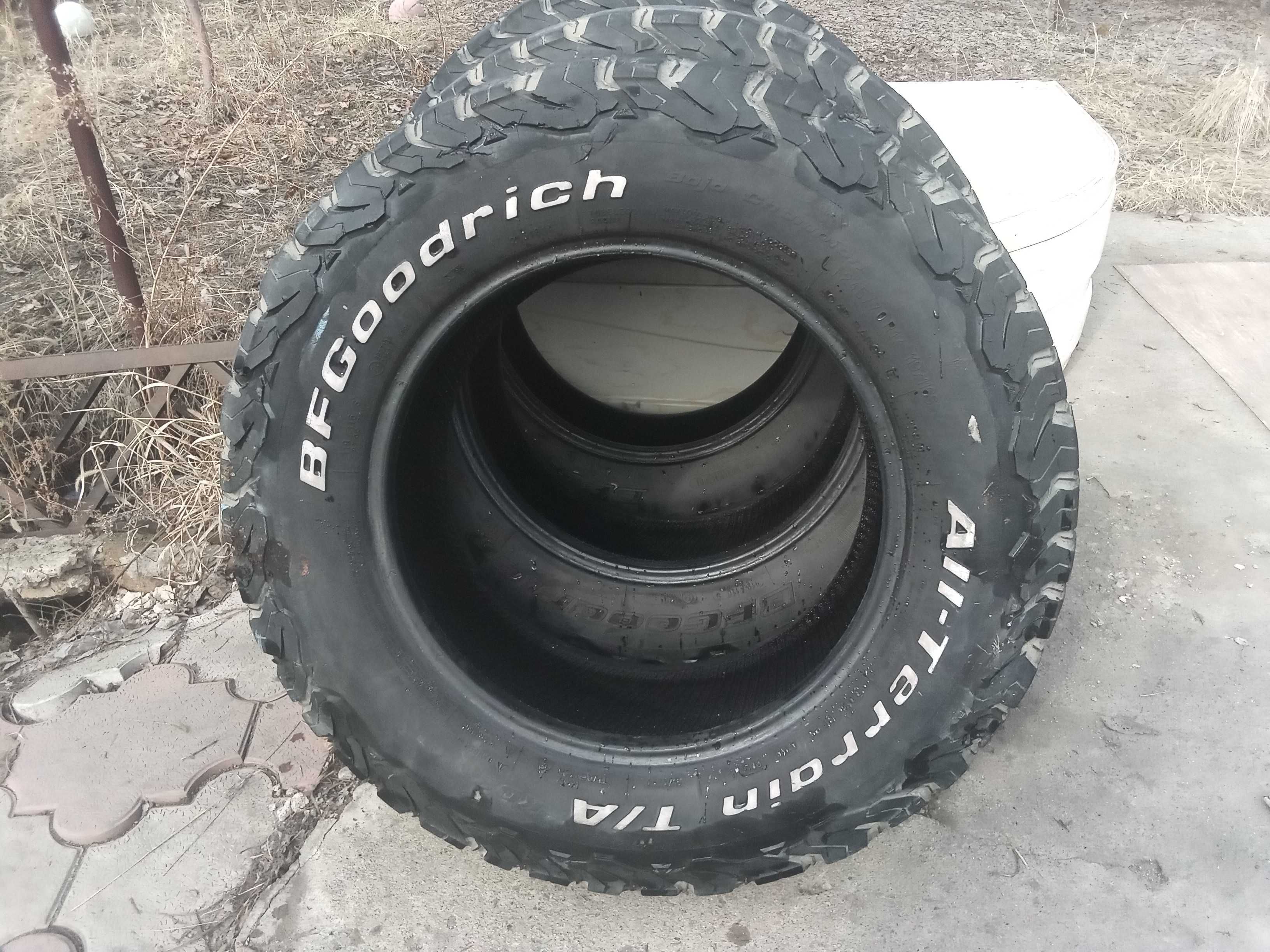 Шины BF Goodrich  245/70/17 на запаски