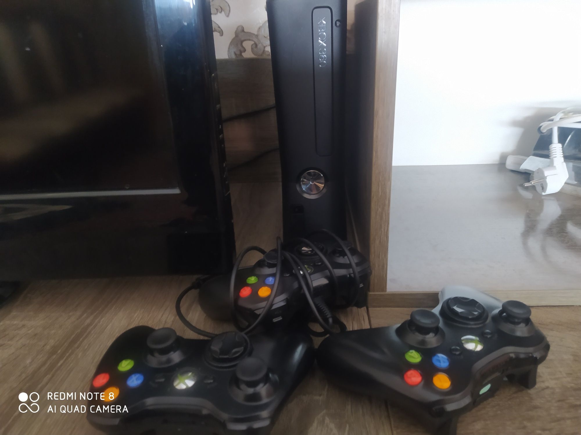Xbox 360+3джостик+kinect 3b камера