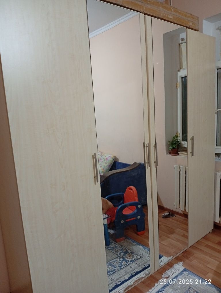 Шифоньер хорошего качества
