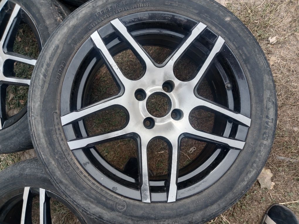 Продам диски срочно 16R стояли на вазе