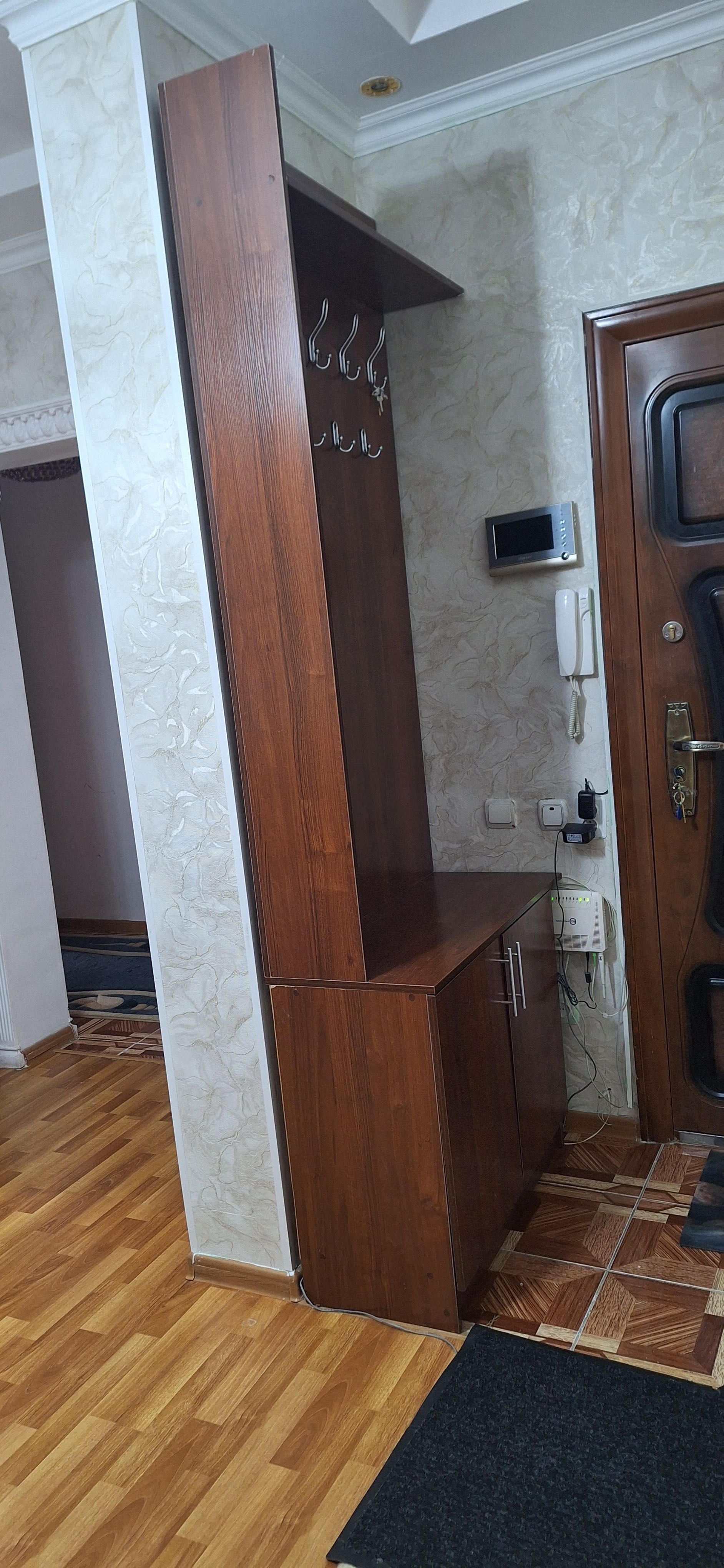 Шкаф для прихожей СРОЧНО!