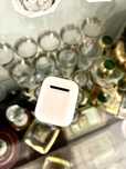 AirPods, зарядный чехол  10000 тг оригинал