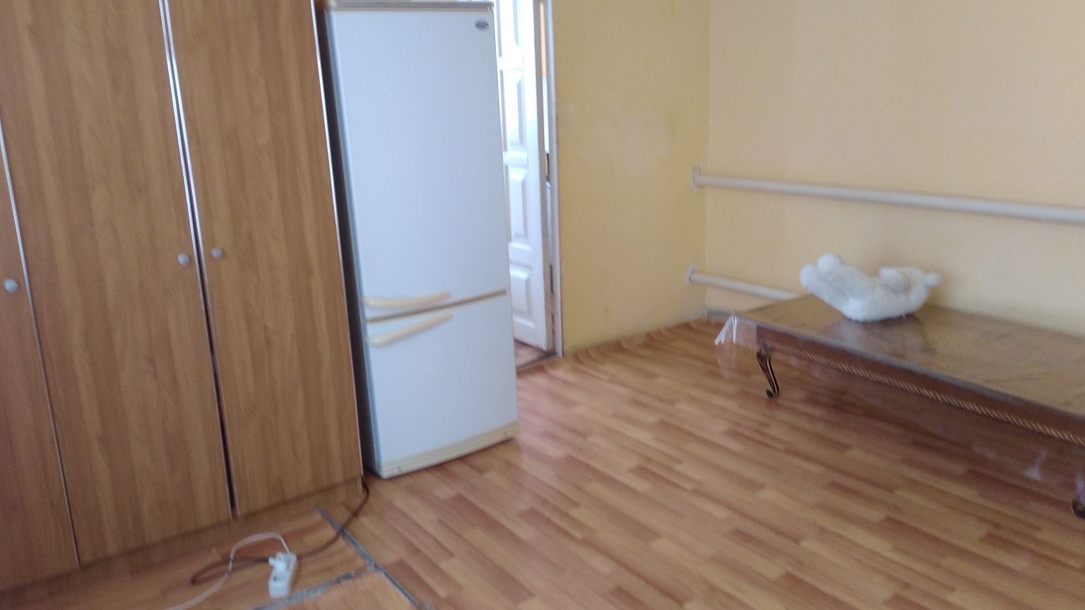 Сдаётся частный во дворе Семейно паре муж и жена или с одним ребенком