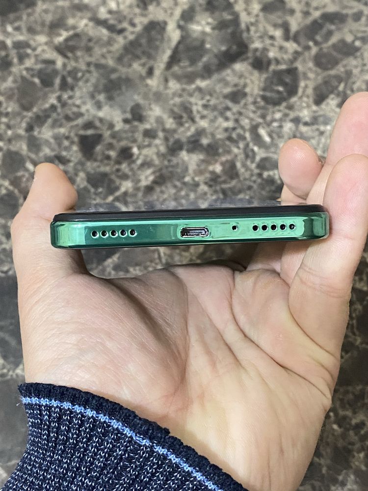 i14 Pro Max N86 зеленый RAM 4Gb, 32 Gb + Flash card 64 Gb Android 10
