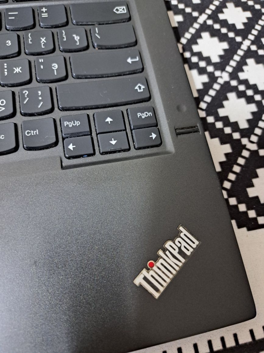 Lenovo ThinkPad X1 Carbon gen 3 i5 4/128